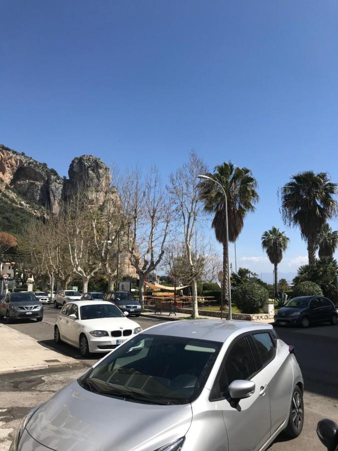 B E B Riviera Di Levante Terracina Exterior foto